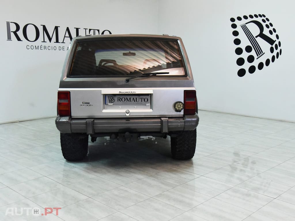 Jeep Cherokee II XJ 2.1TD