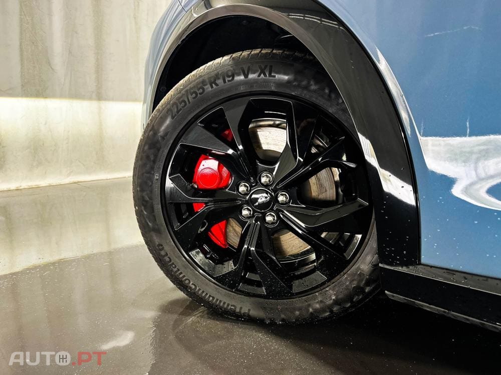 Ford Mustang Mach-E AWD PREMIUM