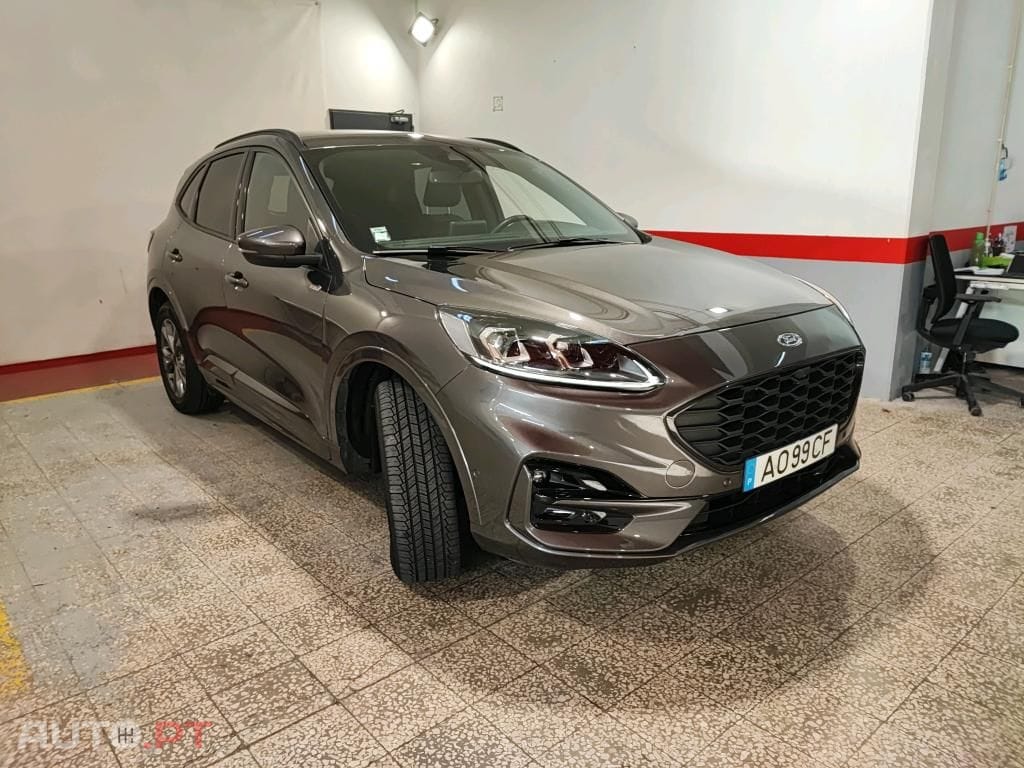 Ford Kuga 2.5 PHEV ST-Line X