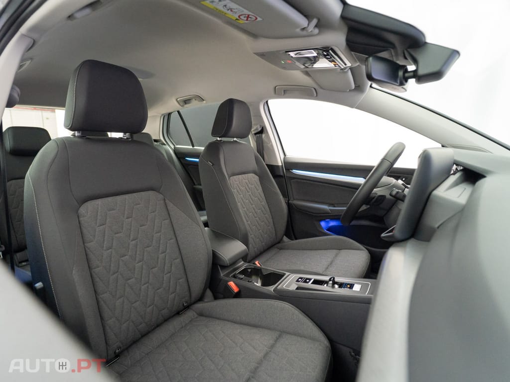 Volkswagen Golf 1.5 TSI e-Hybrid Life DSG