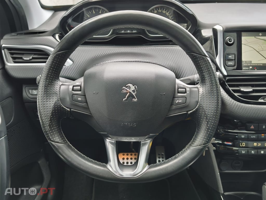 Peugeot 2008 1.2 PureTech Allure EAT6