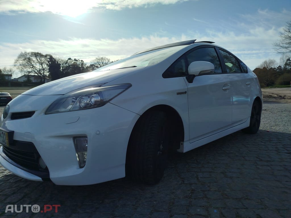 Toyota Prius Luxury