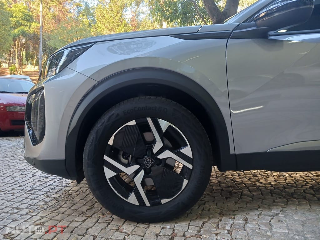 Peugeot 2008 1.2 Hybrid Allure e-DCS6