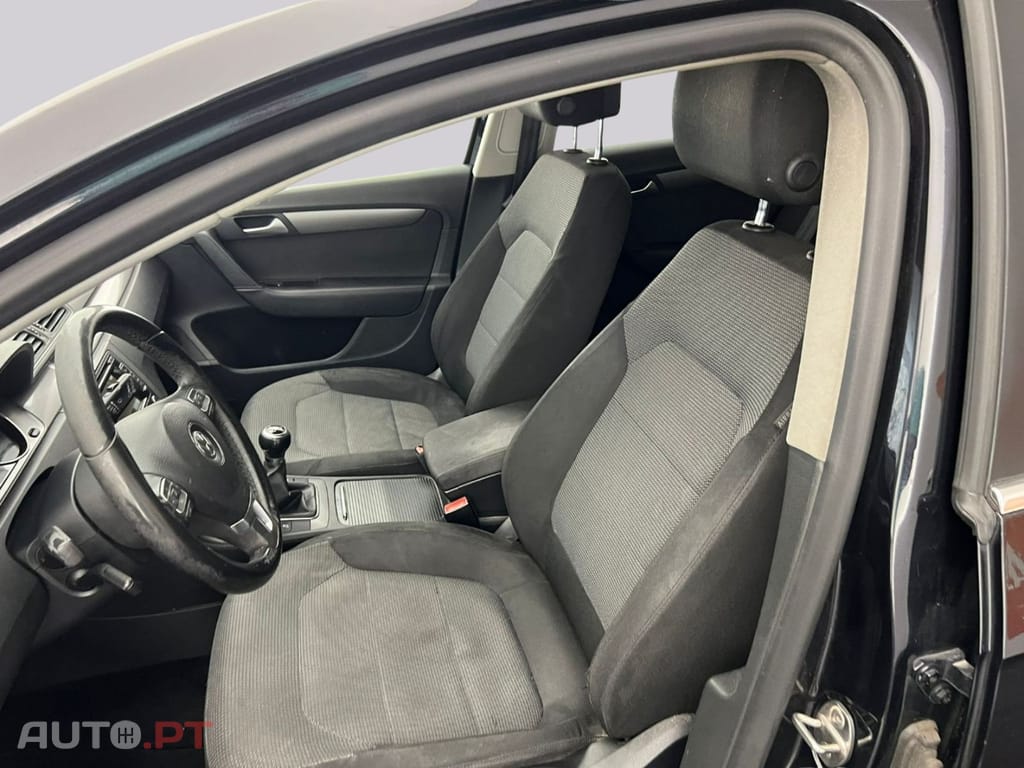 Volkswagen Passat Variant 1.6 TDI CONFORTLINE 