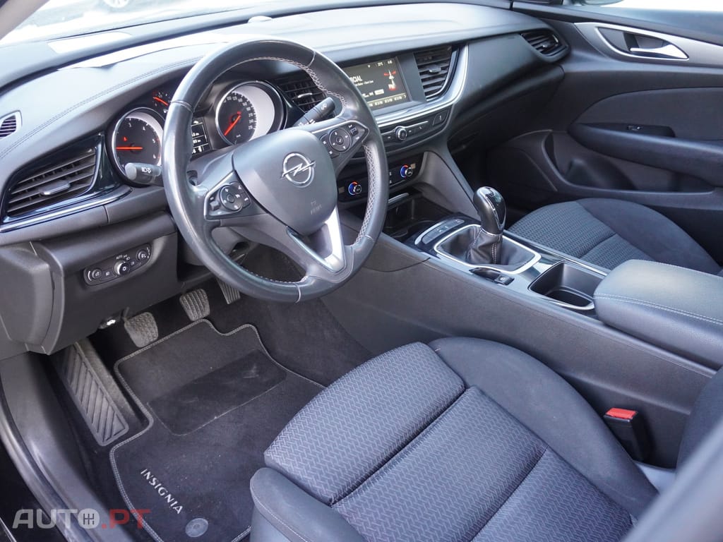 Opel Insignia 1.5 D — fotografia 5