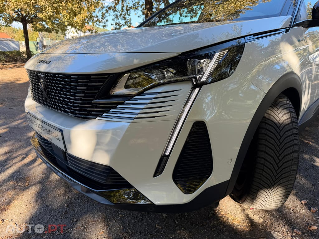 Peugeot 3008 1.6 Hybrid4 GT Pack e-EAT8