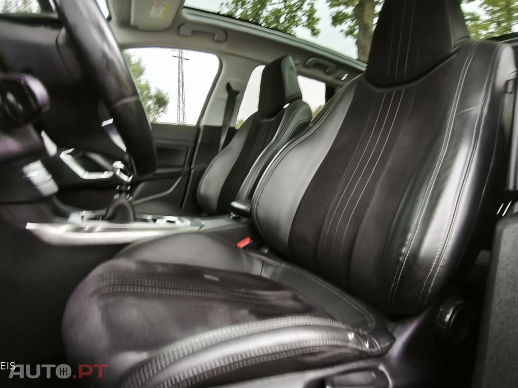 Peugeot 308 1.6 e-HDi Allure J17