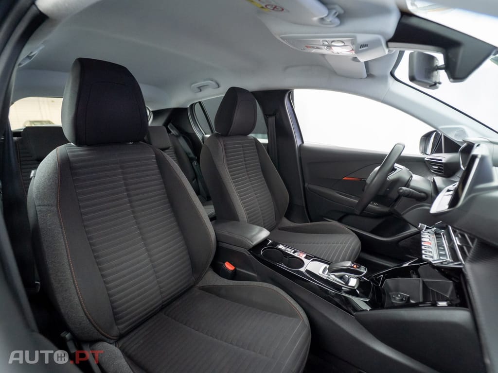 Peugeot E-208 50 kWh Active Pack