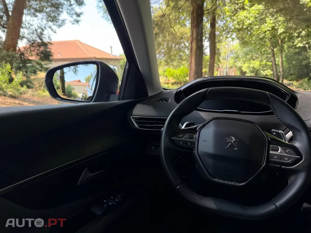 Peugeot 3008 1.2 PureTech Allure Pack EAT8