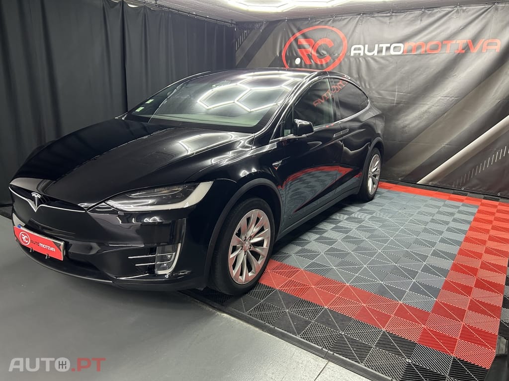 Tesla Model X 75D