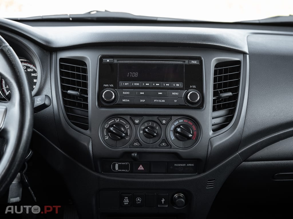 Mitsubishi L200 2.3 DI-D Space Cab Invite 4WD