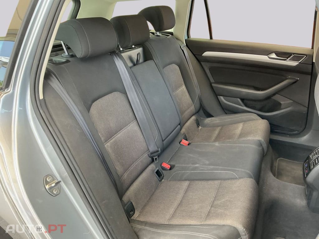 Volkswagen Passat Variant 1.6 TDI Advance BlueMotion Tech DSG