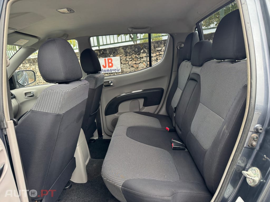 Mitsubishi L200 2.5 DI-D CD Intense 4WD