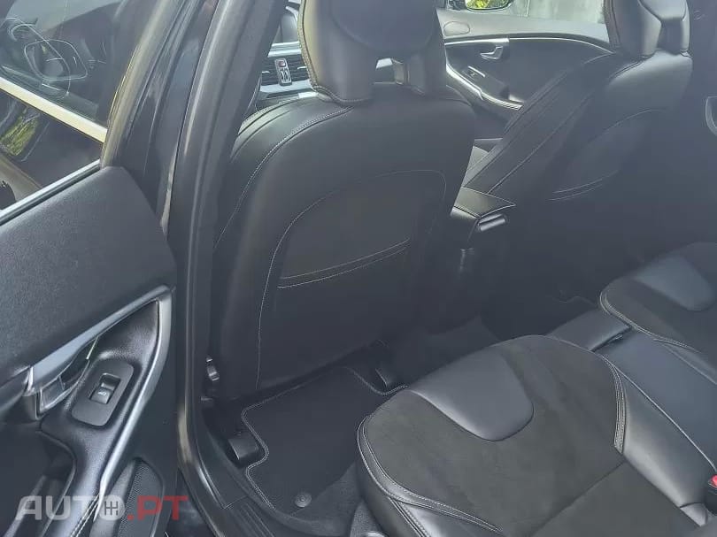 Volvo V40 1.6 D2 R-Design