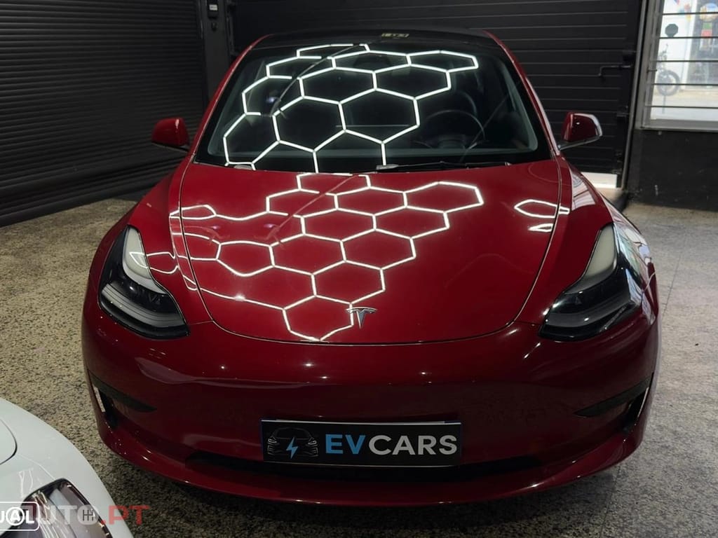 Tesla Model 3 Standard Range Plus RWD