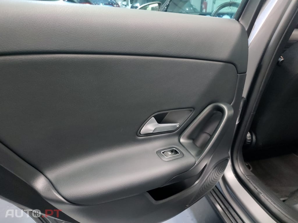 Mercedes-Benz A 180 Business Solution