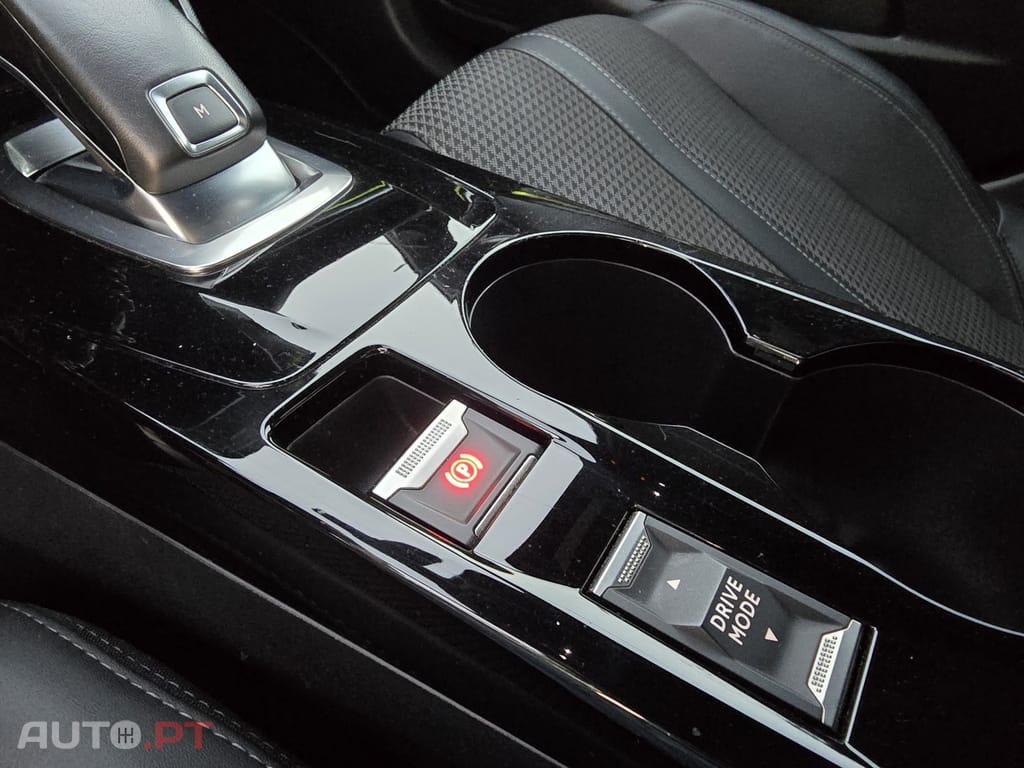 Peugeot 208 1.2 PureTech GT Line EAT8