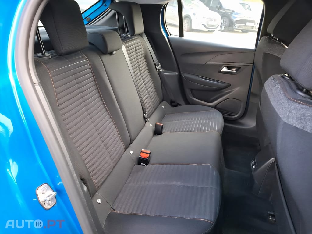 Peugeot E-208 50 kWh Style