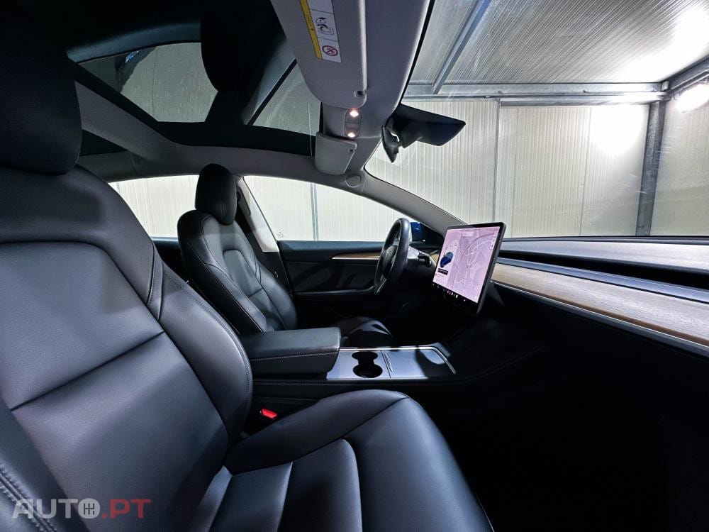Tesla Model 3 Standard Range Plus RWD