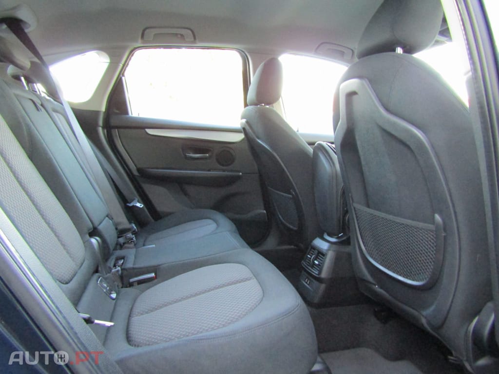 BMW 216 d Advantage