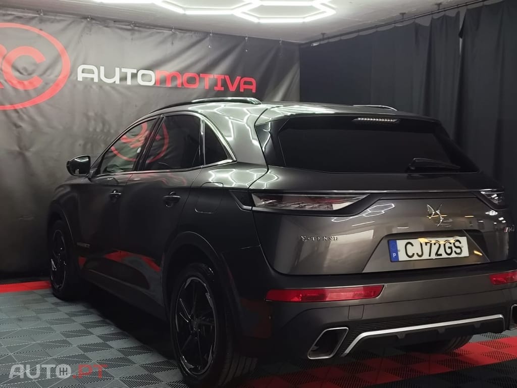 DS DS7 Crossback E-Tense Performance Line EAT8
