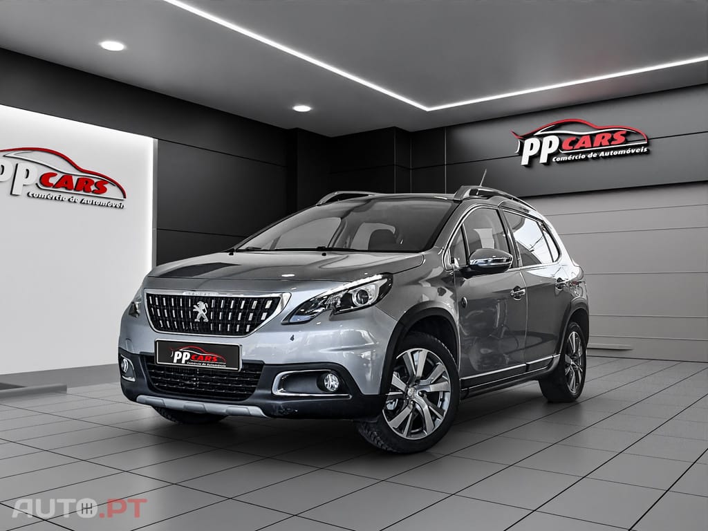 Peugeot 2008 1.2 PureTech Crossway
