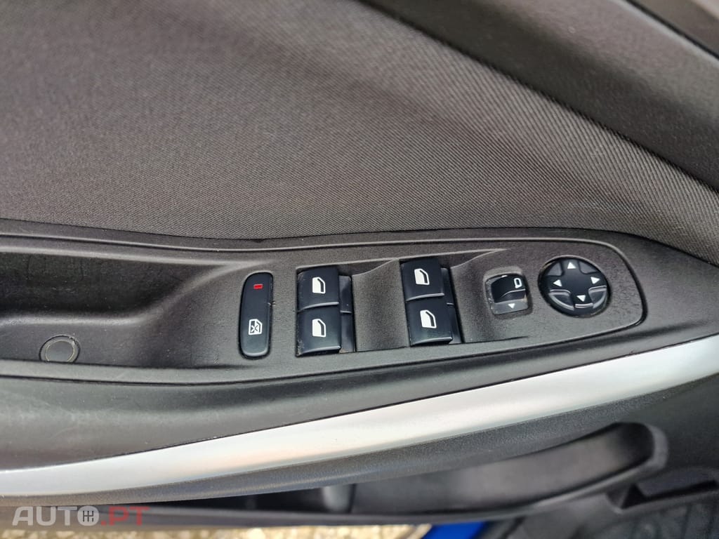Opel Grandland (X) 1.2 S&S Business Edition