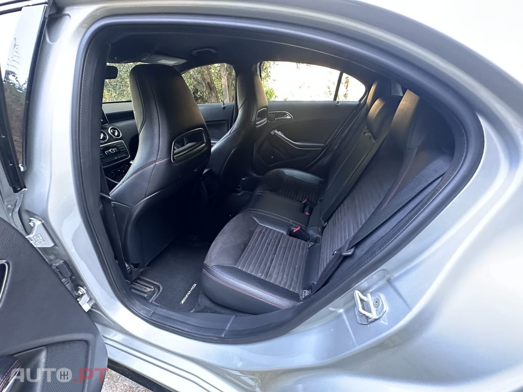 Mercedes-Benz A 180 d AMG Line