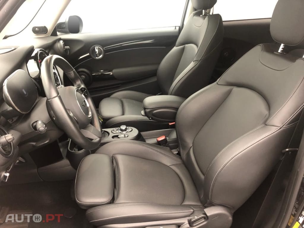MINI Electric Cooper SE Premium Plus Edition