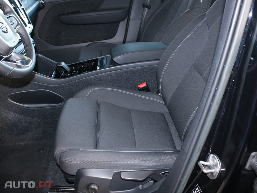 Volvo XC40 Recharge Core