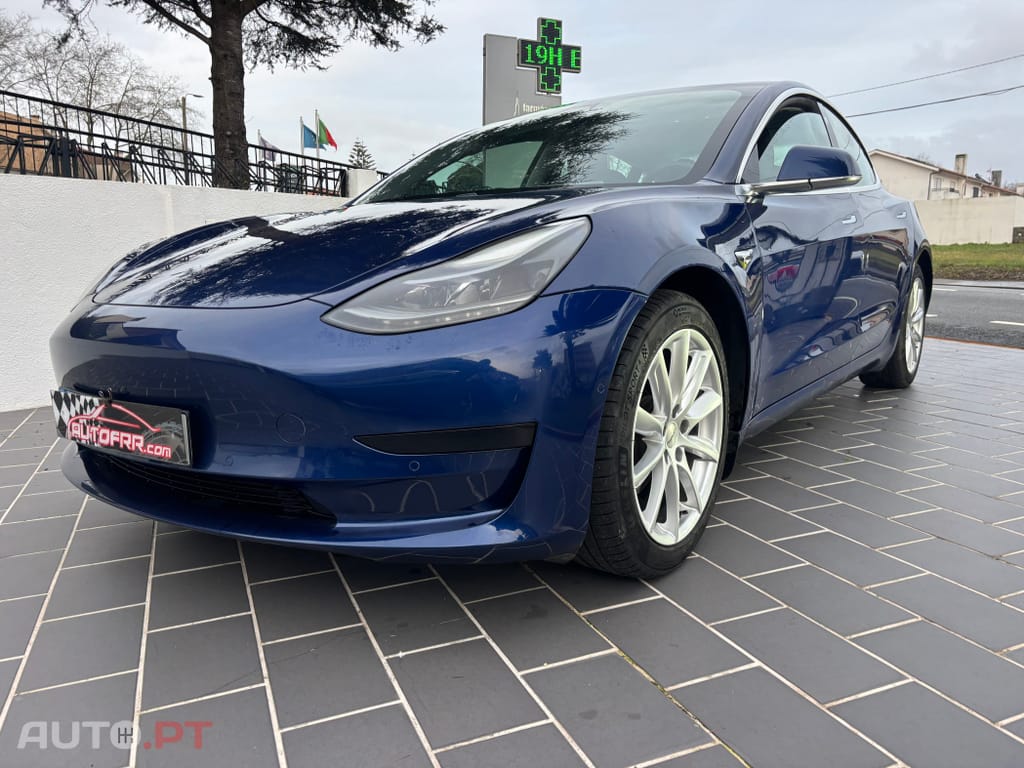 Tesla Model 3 Standard Range Plus RWD