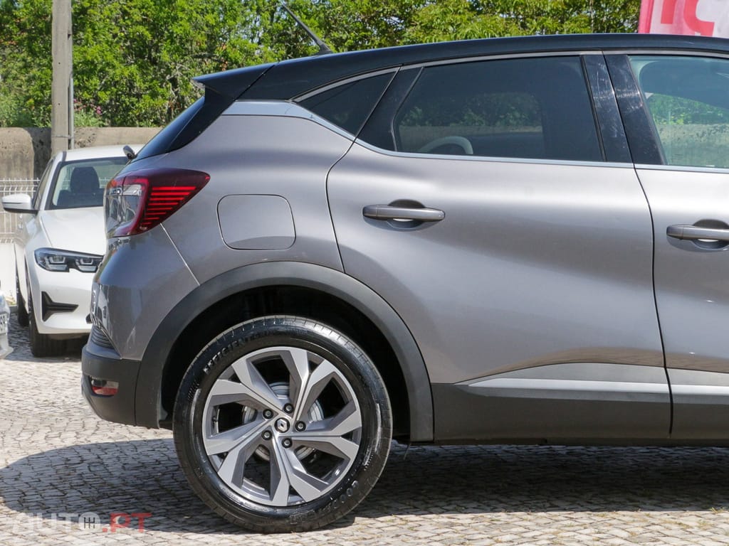 Renault Captur 1.0 TCe RS Line
