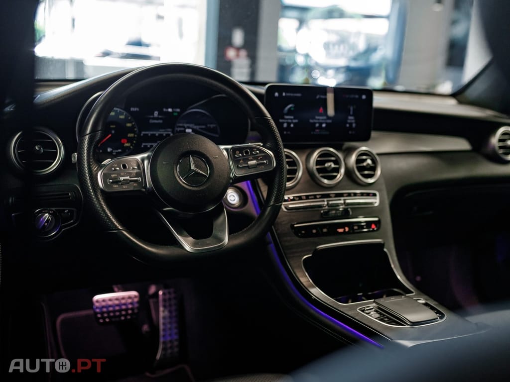 Mercedes-Benz GLC 300 de 4Matic 9G-TRONIC