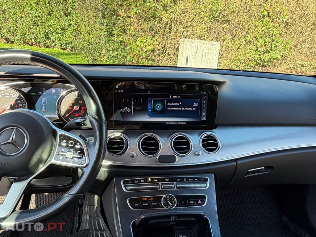 Mercedes-Benz 300 E300de