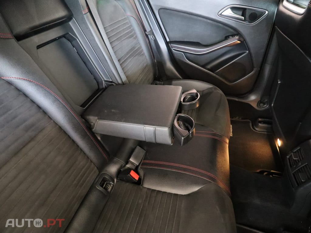 Mercedes-Benz GLA 220 d 7G-DCT AMG Line