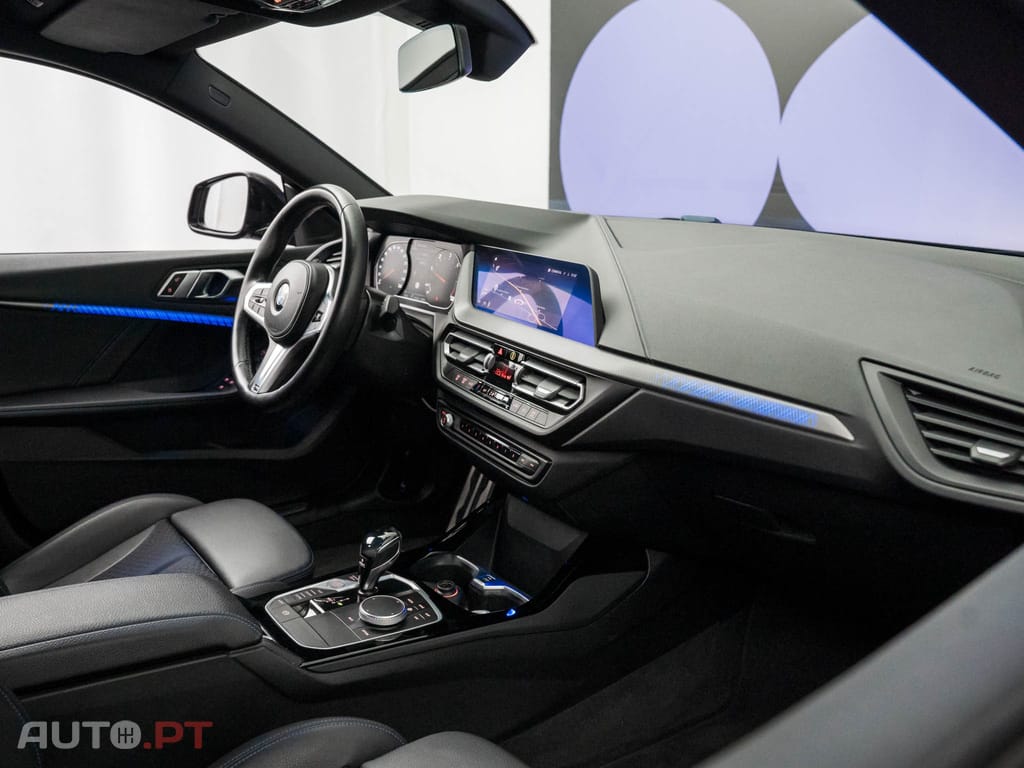 BMW 216 d Pack Desportivo M