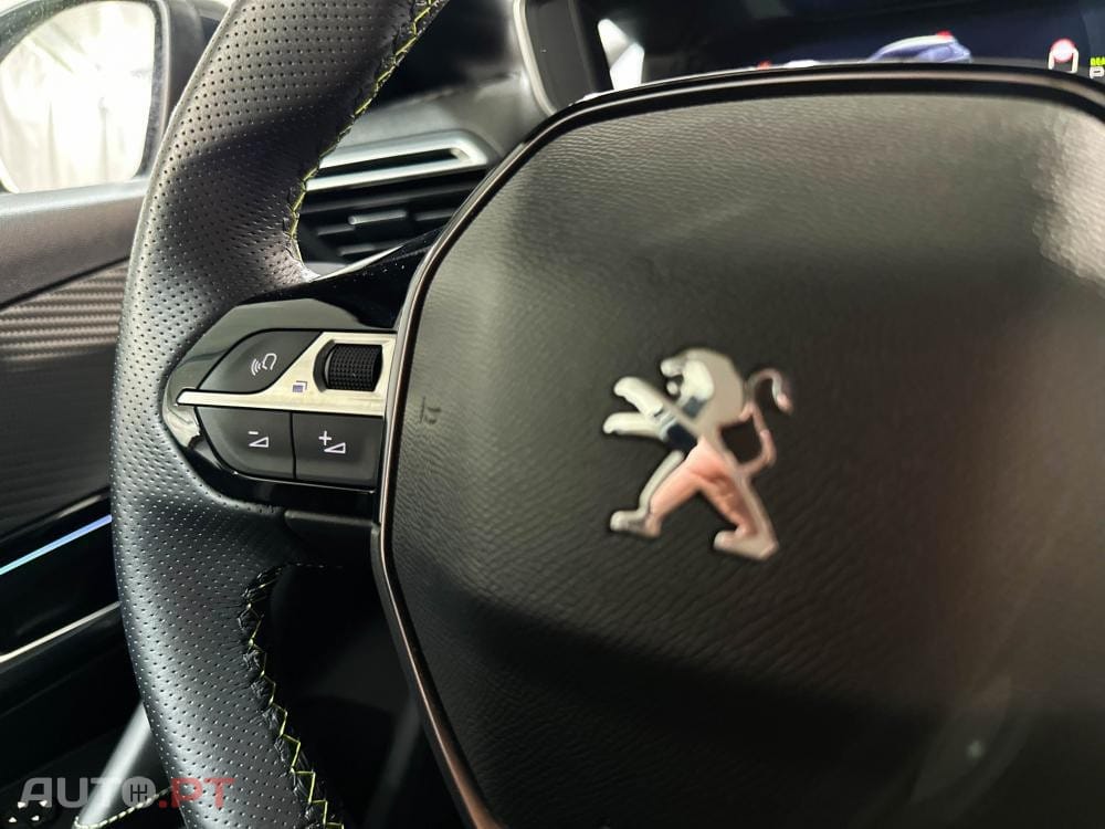 Peugeot E-208 50 kWh GT Pack