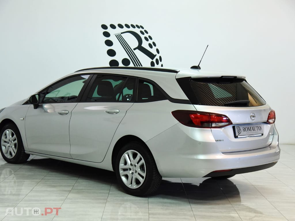 Opel Astra Sports Tourer 1.6CDTI BUSINESS EDITION