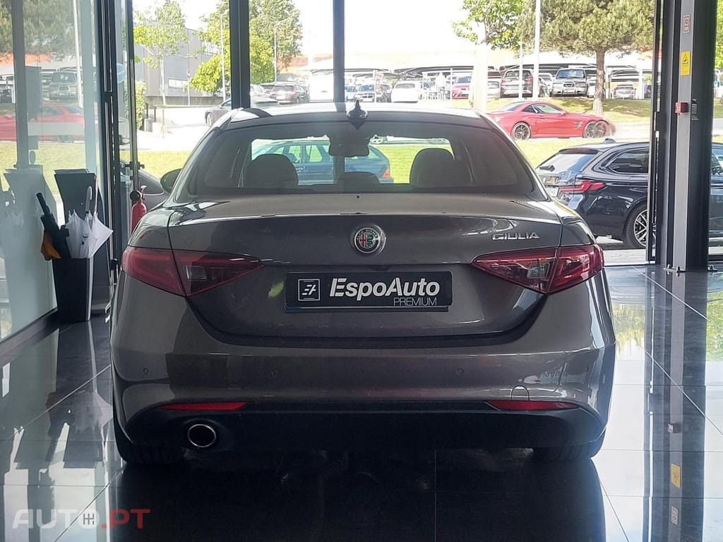 Alfa Romeo Giulia 2.2 D 
