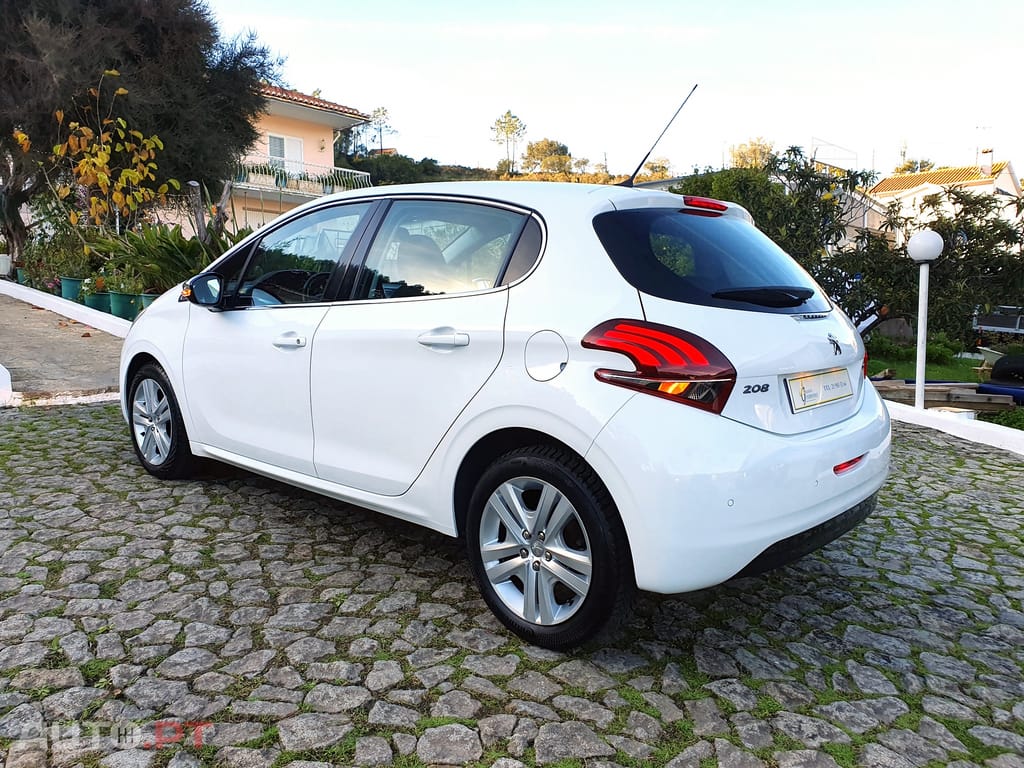 Peugeot 208 1.2 PureTech Allure