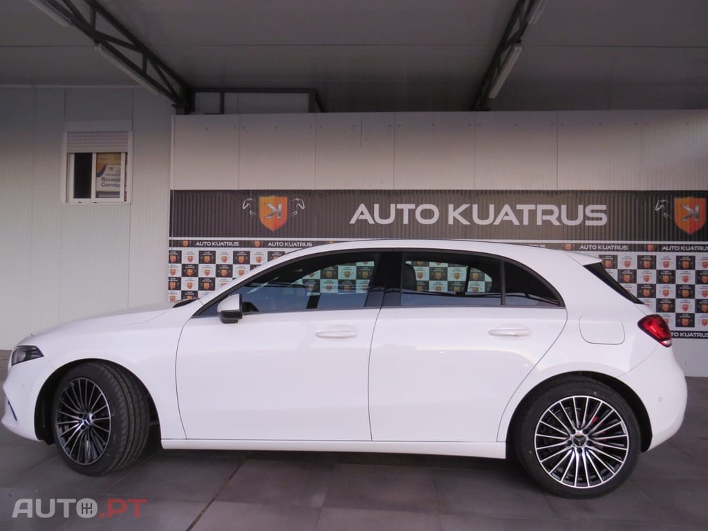 Mercedes-Benz A 180 Automático