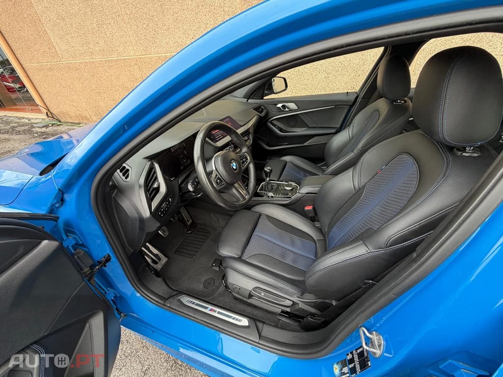BMW 116 d Pack Desportivo M