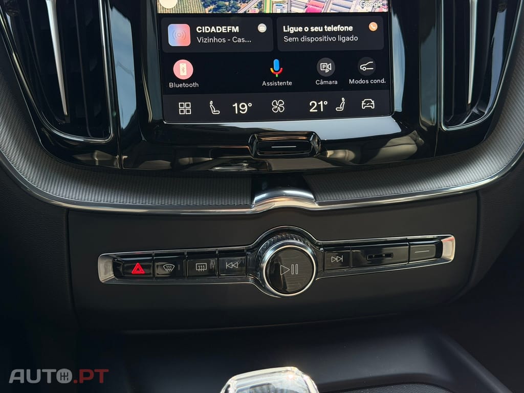 Volvo XC 60 2.0 T6 PHEV Black Edition AWD — fotografia 57
