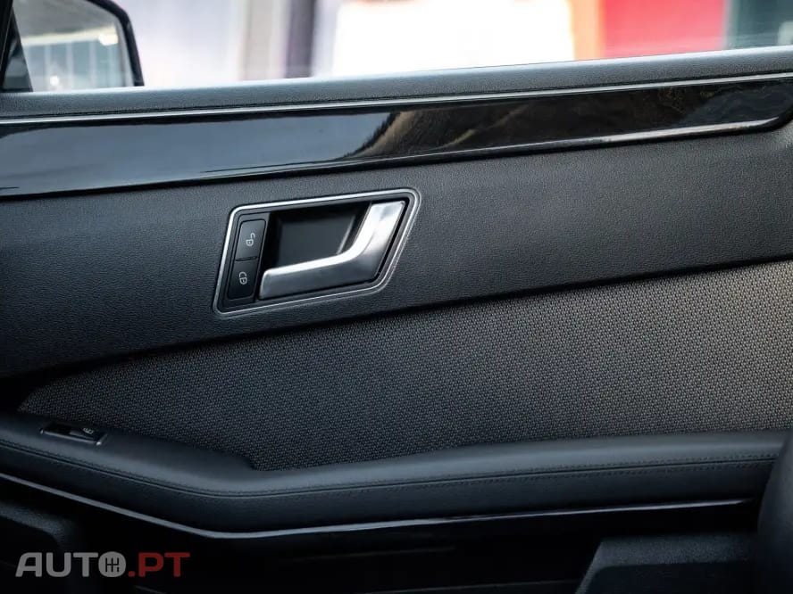Mercedes-Benz E 220 BlueTEC 9G-TRONIC Avantgarde