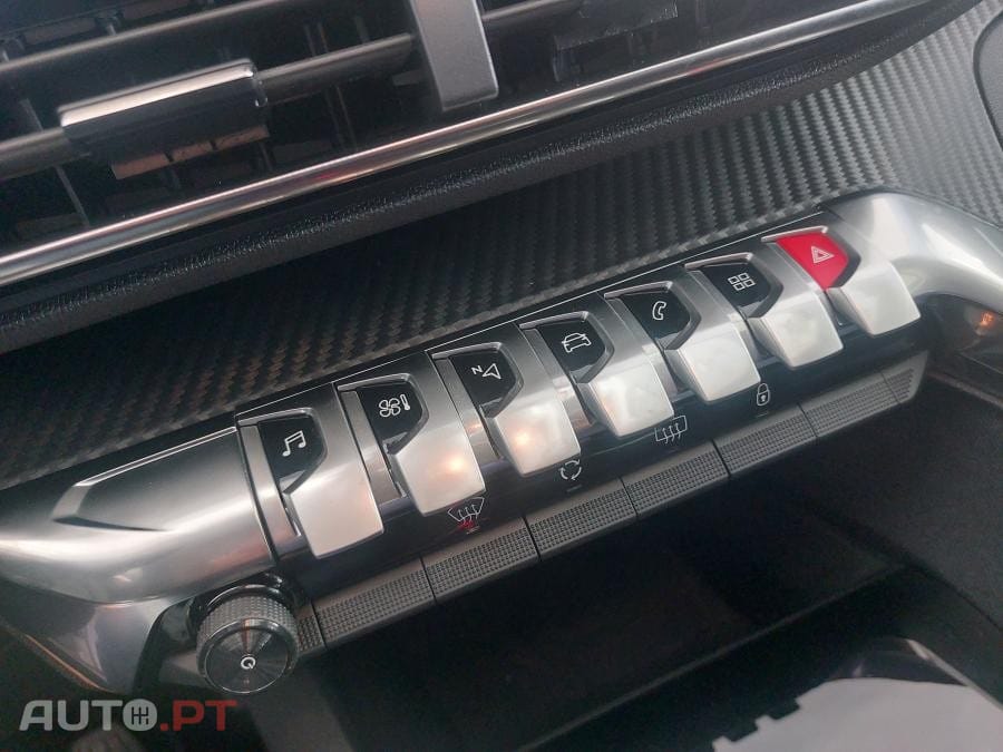 Peugeot 3008 1.5 BlueHDi Active