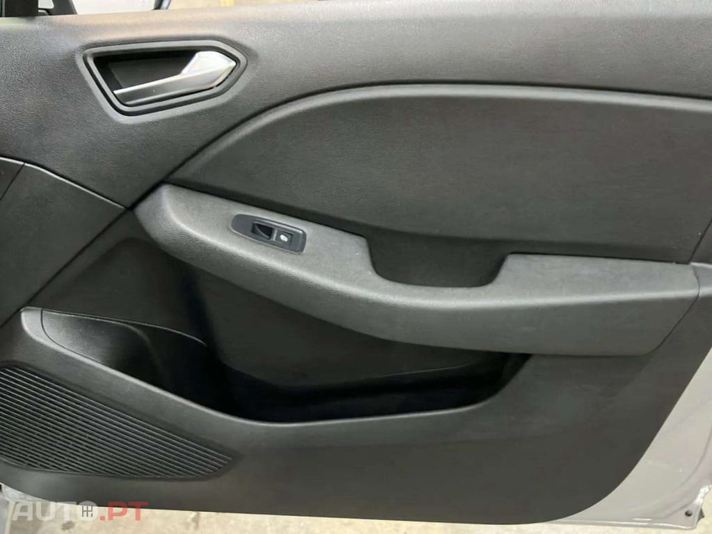 Renault Clio 1.6 E-Tech Intens