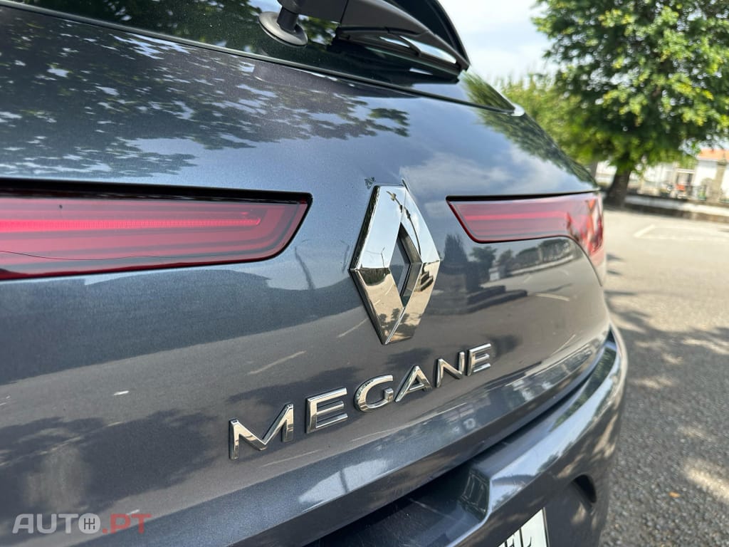 Renault Mégane 1.5 Blue dCi Intens EDC