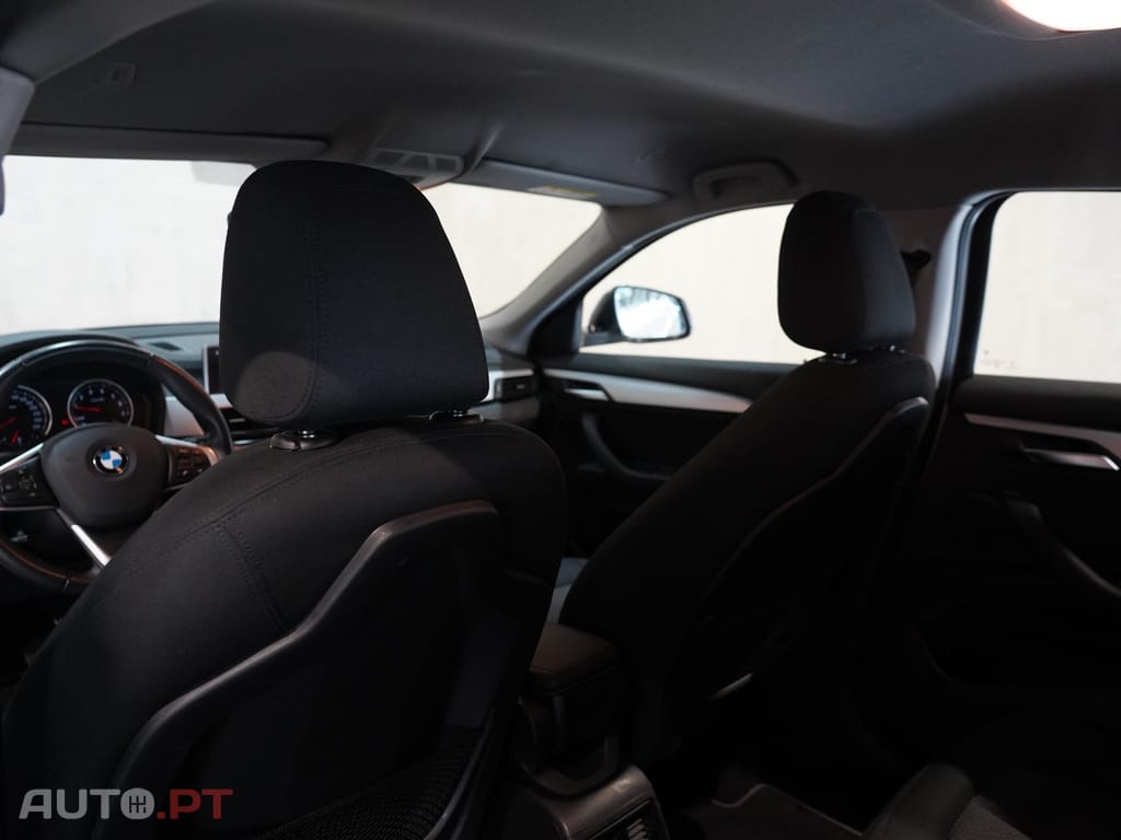 BMW X2 18 i sDrive Auto