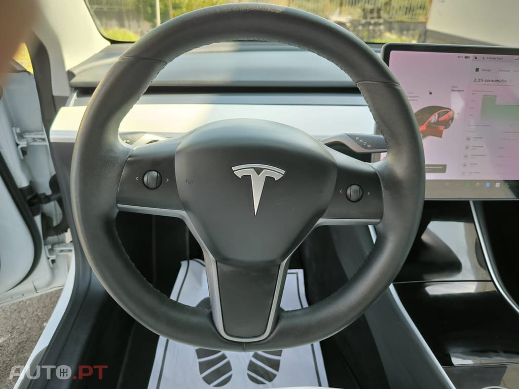 Tesla Model 3 Standard Range Plus RWD