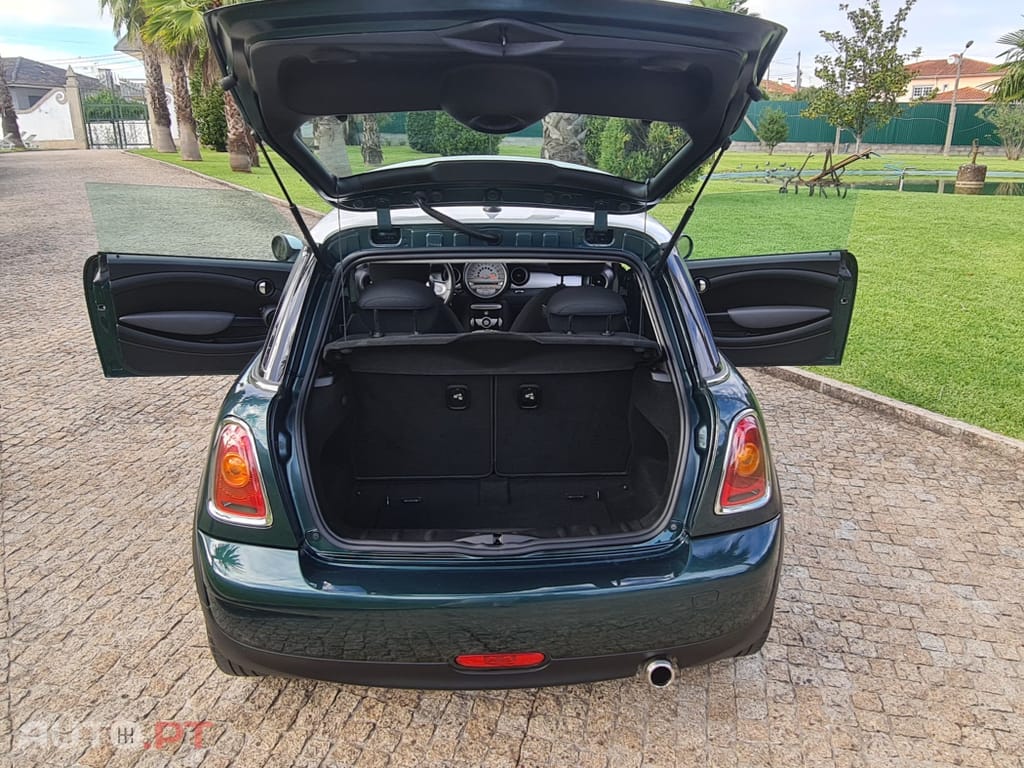 MINI Cooper Outro